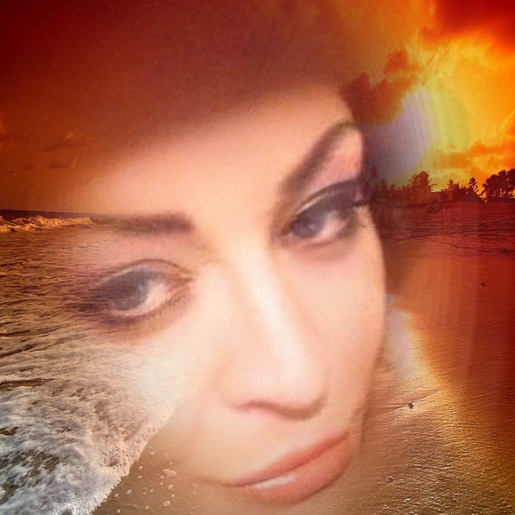 Meet your Posher, Katherine - Picture 1 of 1